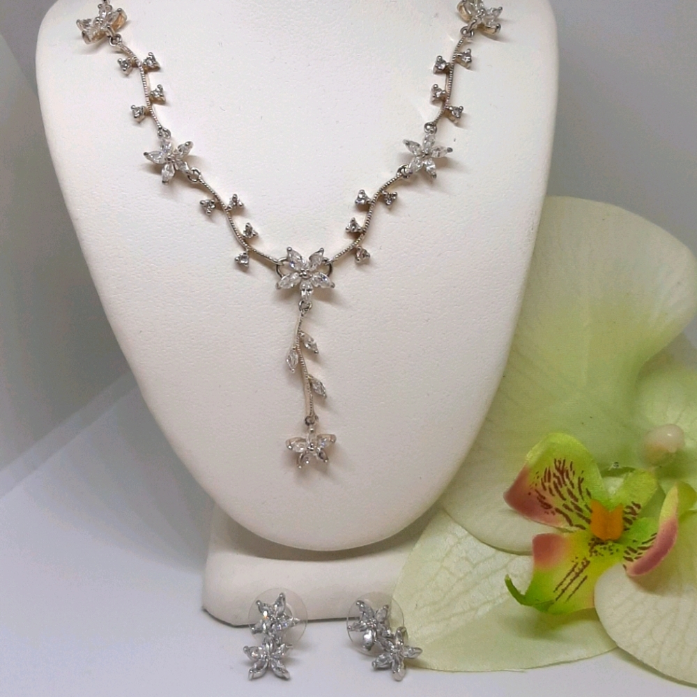 925 Sterling Flower Y Necklace & Earrings Set - Picture 1 of 7